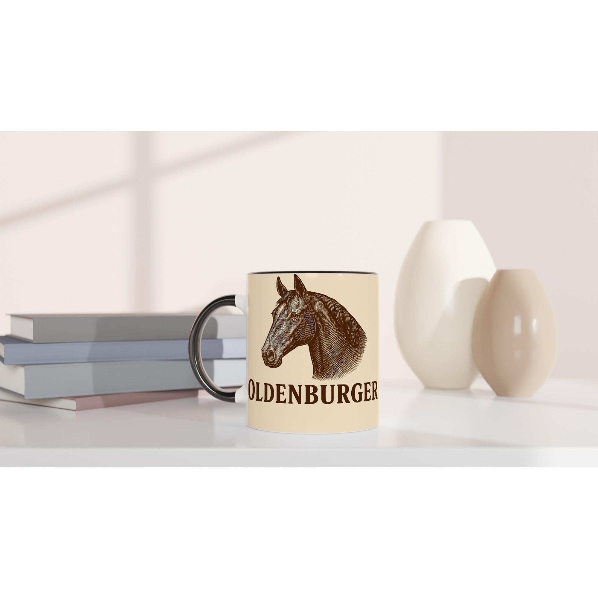 Oldenburger Pferd Line Art – Warmblut Illustration für Pferdeliebhaber – Edles Reitsport Design