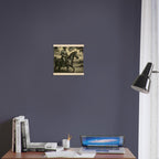 Western Pferde Wandbild – Sattelbereit vor Holzstall • Poster mit Kiefernholz-Hängern • Geschenk für Reiter & Pferdeliebhaber