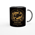 Keramiktasse mit Sternzeichen Fische, harmonisches astrologisches Motiv mit zwei Fischen in warmen Goldtönen auf schwarzem Hintergrund, beidseitig bedruckt