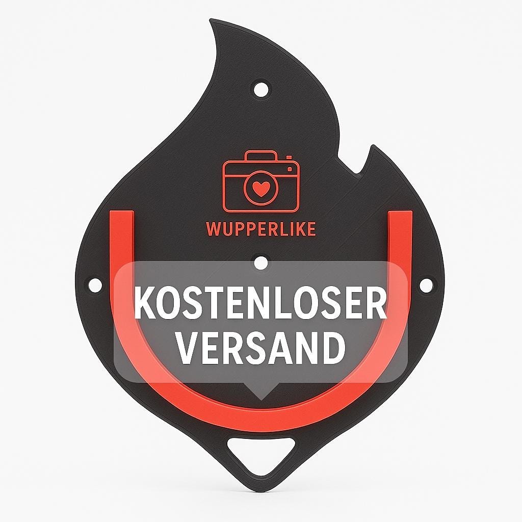 Schwarzer praktischer Kappenhalter Camping mit rotem Bügel und Wupperlike Logo